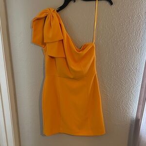 Gianni Bini Vibrant Yellow One-Shoulder Dress